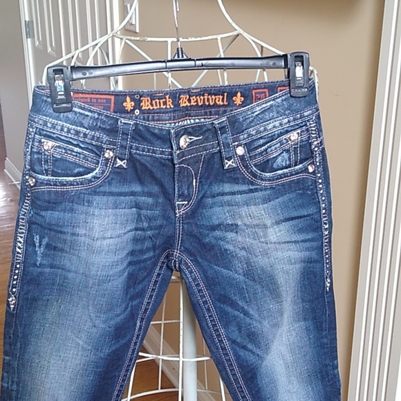 Rock Revival Gwen Capri Jeans - Picture 4 of 16